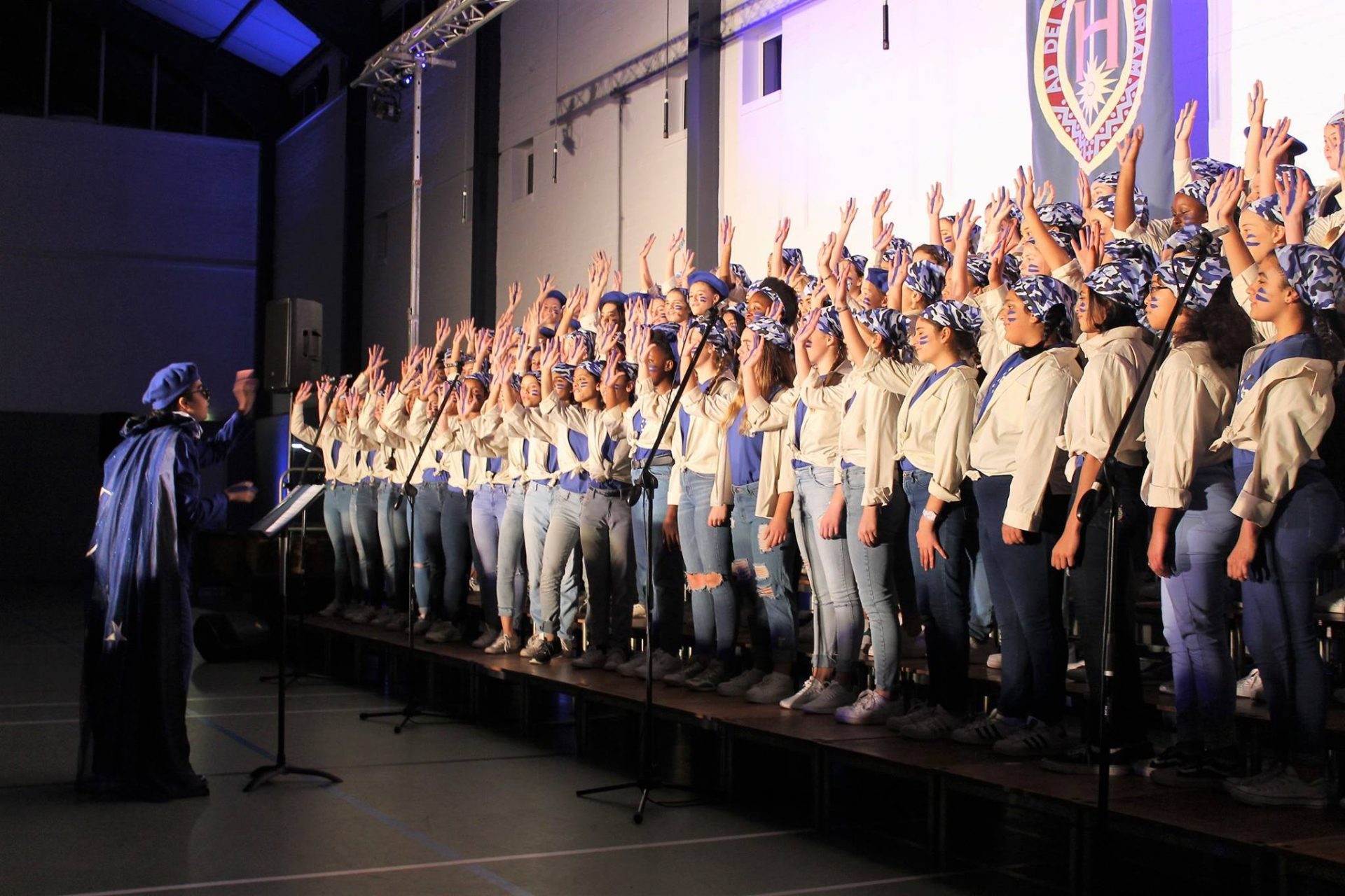 INTERHOUSE SINGING 1 35850772 1717779854926212 2180607930435371008 o